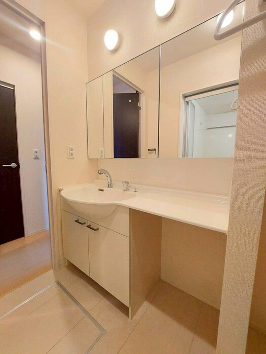 物件内観写真11　(洗面)