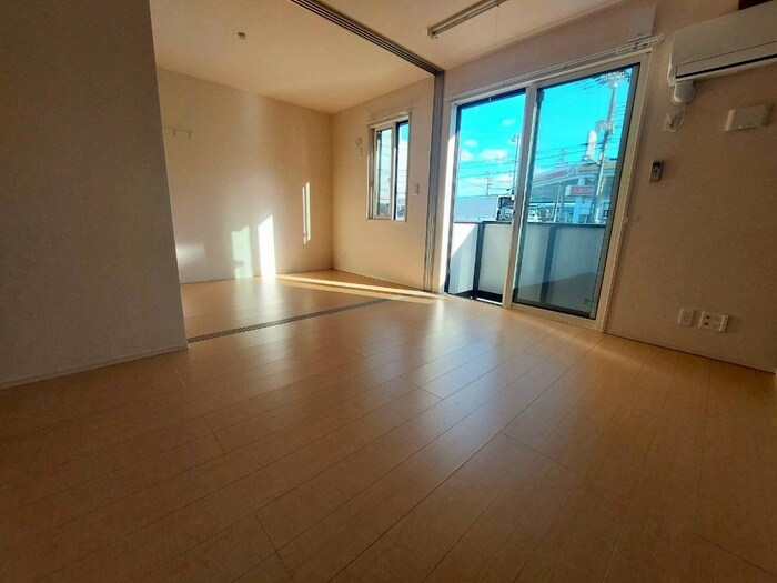 物件内観写真22　(居室)