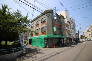ニューグリーンマンション外観写真