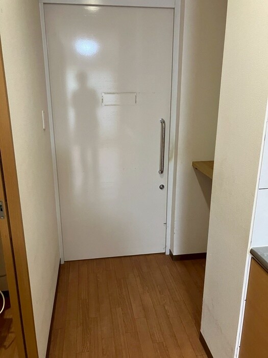 物件内観写真15　(玄関)