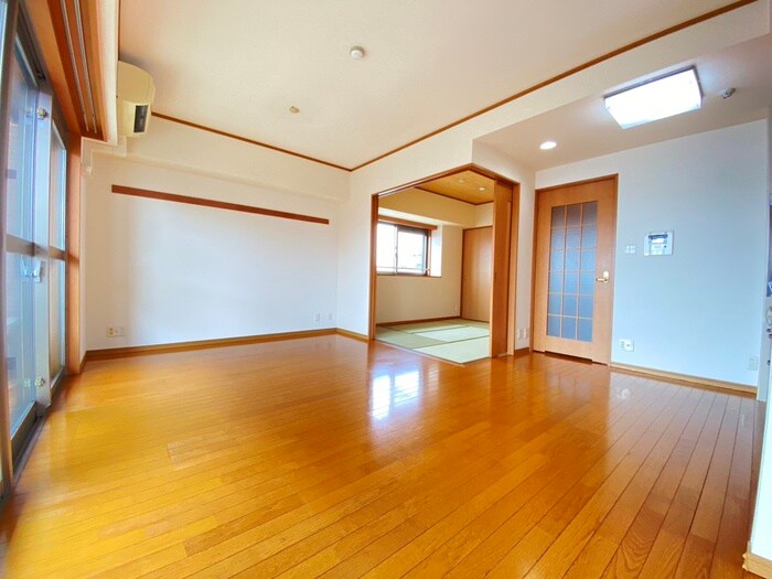 物件内観写真9　(居室)