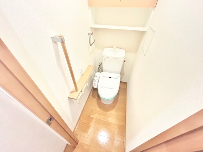 物件内観写真14　(トイレ)