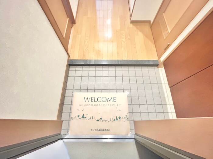 物件内観写真19　(玄関)