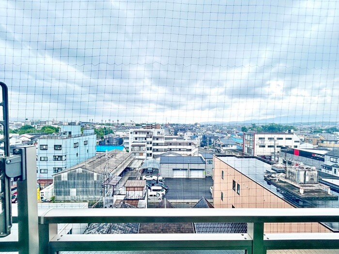 物件内観写真22　(室内からの展望)