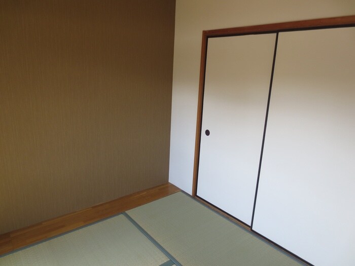 物件内観写真10　(居室)