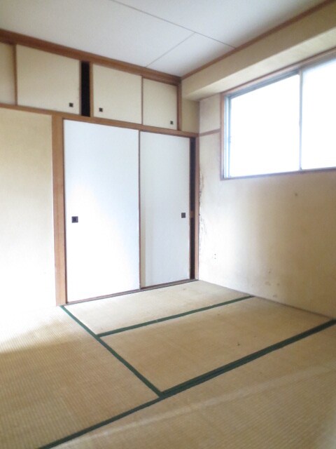 物件内観写真9　(居室)