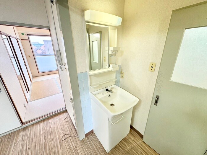 物件内観写真10　(洗面)