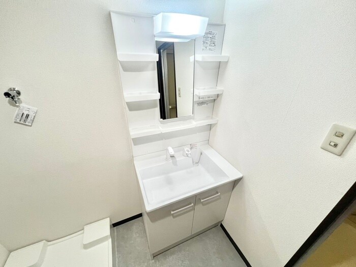 物件内観写真12　(洗面)