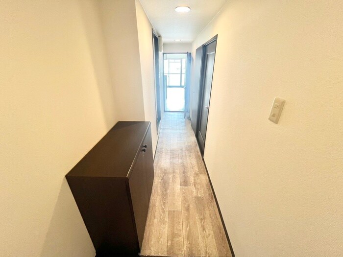 物件内観写真16　(廊下)
