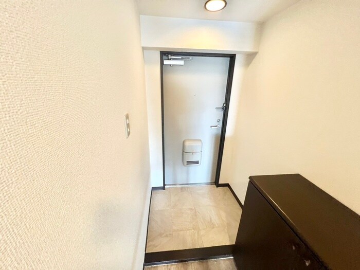 物件内観写真17　(玄関)