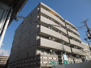 ルミエ－ル八戸ノ里外観写真