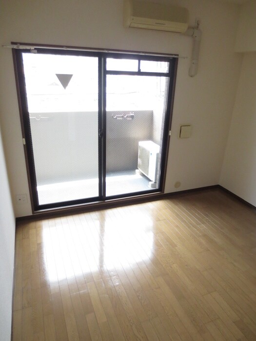 物件内観写真6　(居室)