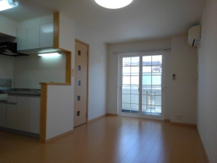 物件内観写真4　(居室)