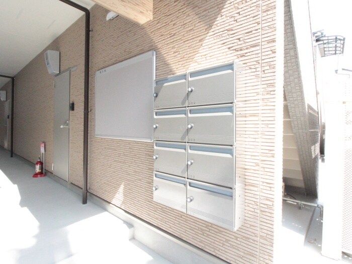 物件外観写真4　(建物設備)