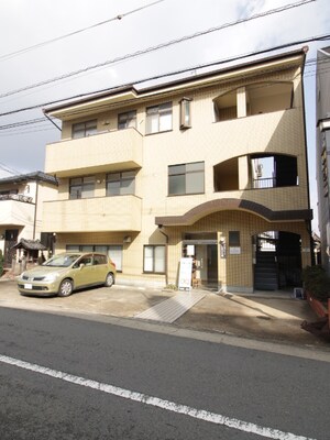 奥山ビル外観写真