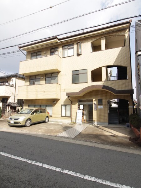 奥山ビル外観写真
