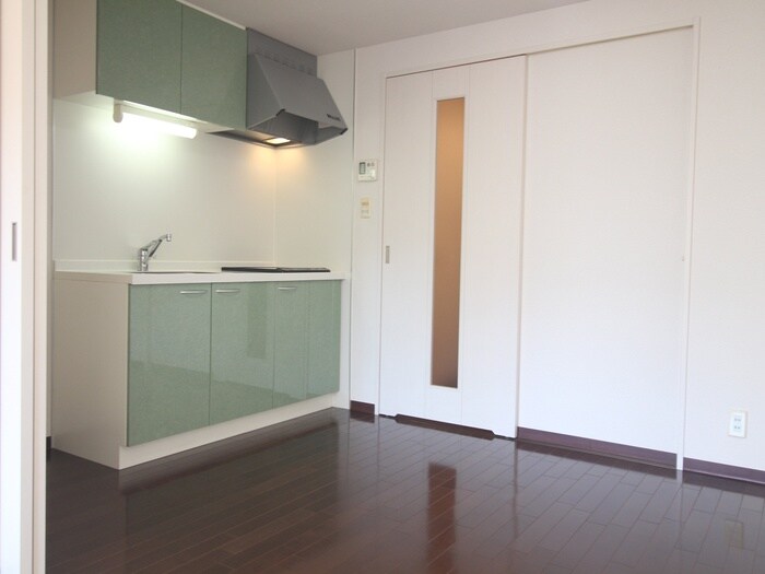 物件内観写真4　(居室)