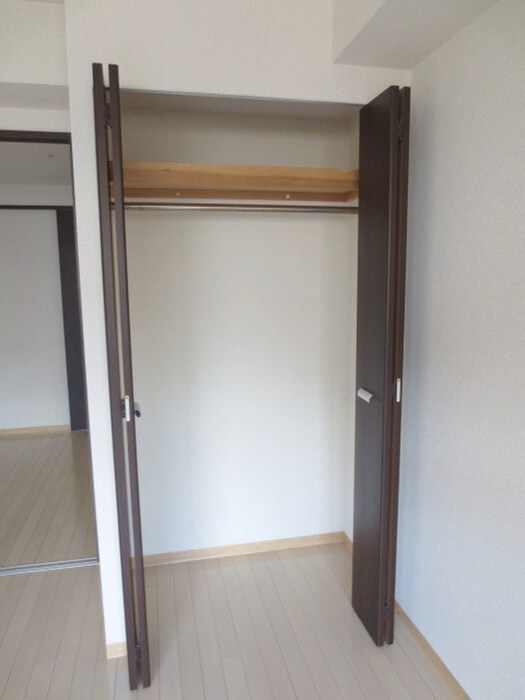 物件内観写真11　(収納)