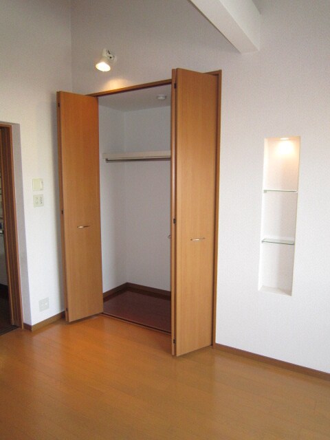 物件内観写真13　(収納)