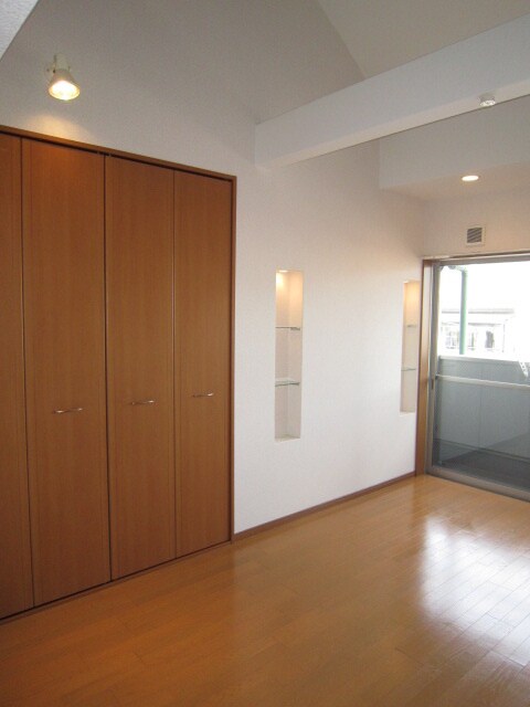 物件内観写真15　(収納)