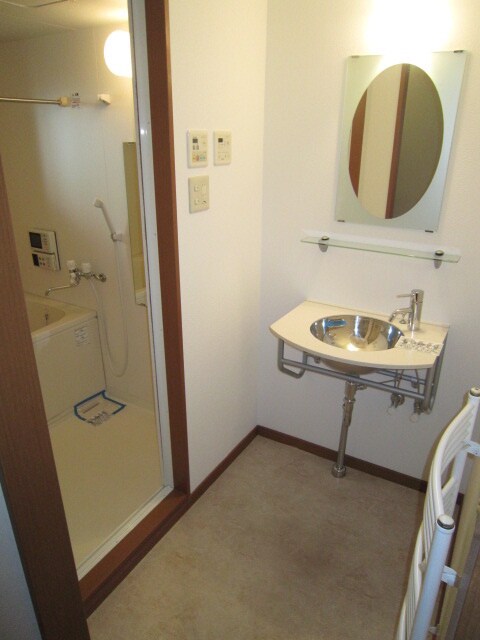 物件内観写真16　(洗面)