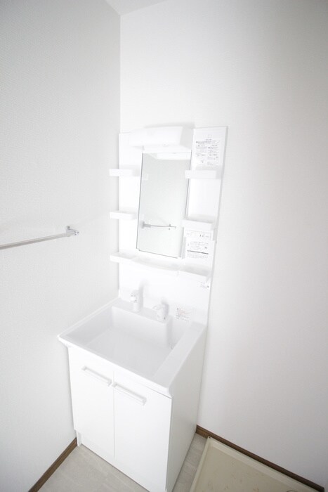 物件内観写真13　(洗面)