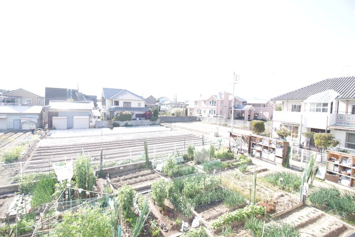 物件内観写真20　(室内からの展望)