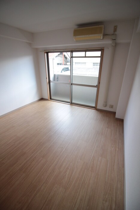 物件内観写真15　(居室)