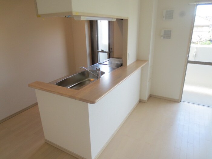 物件内観写真19　(居室)