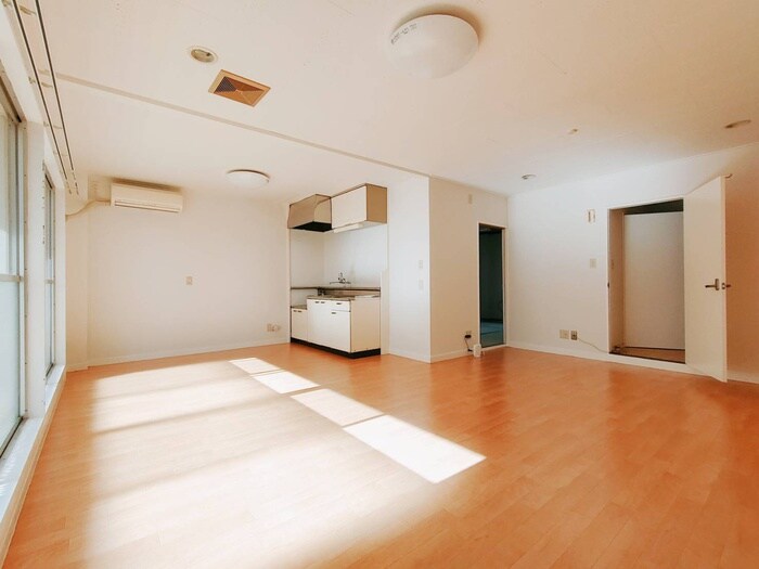 物件内観写真3　(居室)