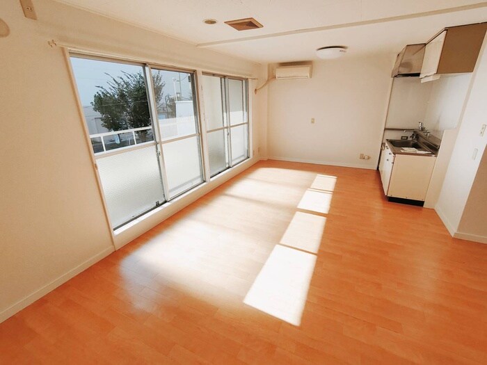 物件内観写真4　(居室)