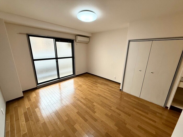 物件内観写真13　(居室)