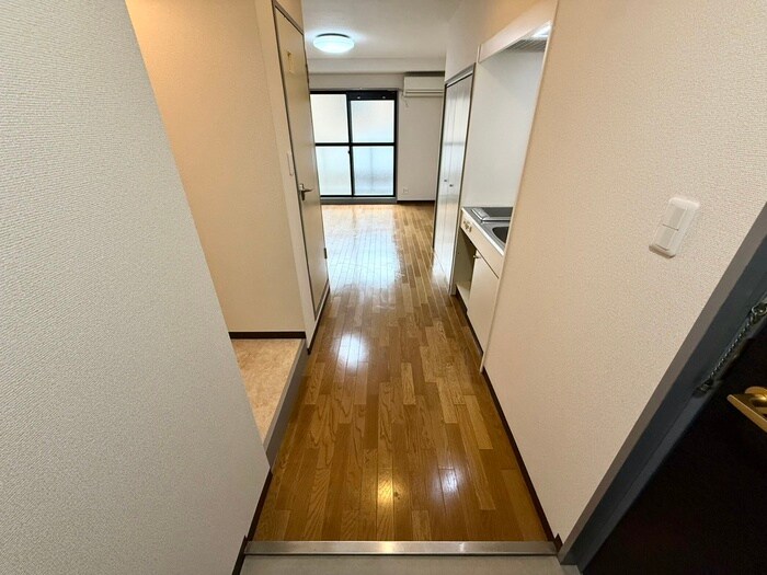 物件内観写真22　(廊下)