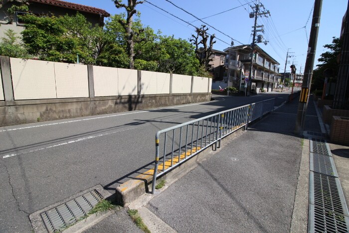 物件外観写真5　(周辺環境)