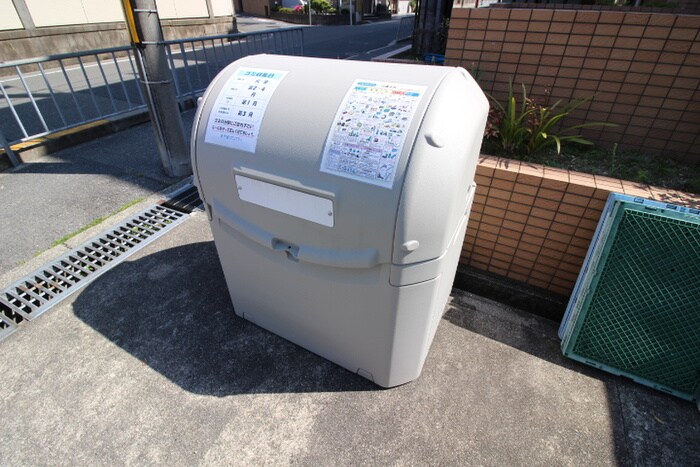 物件外観写真6　(建物設備)