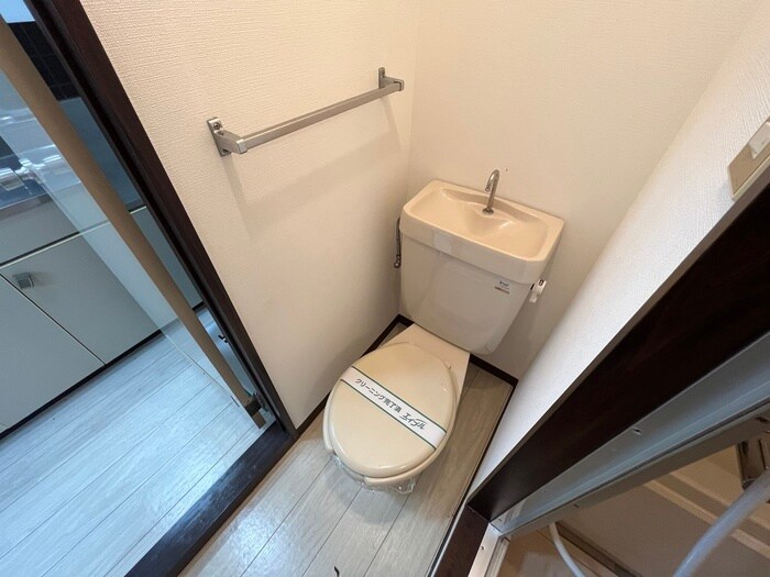 物件内観写真12　(トイレ)