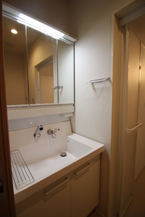 物件内観写真5　(洗面)