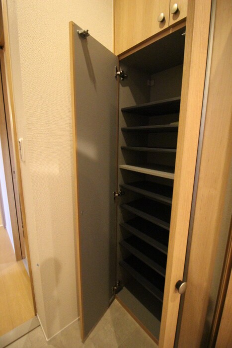 物件内観写真15　(靴箱)