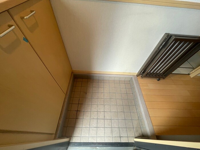 物件内観写真17　(玄関)