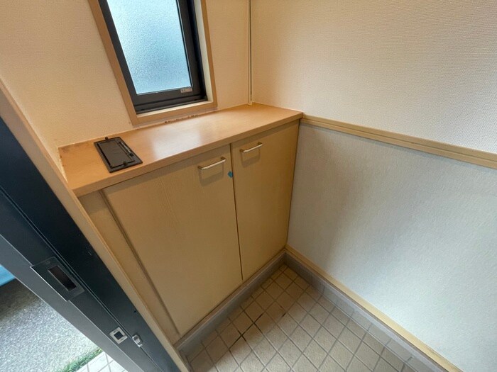 物件内観写真18　(靴箱)