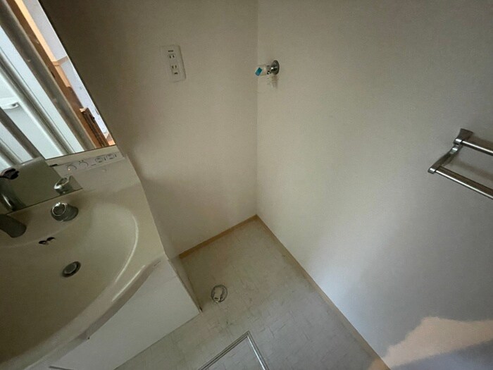 物件内観写真21　(洗濯機置場)