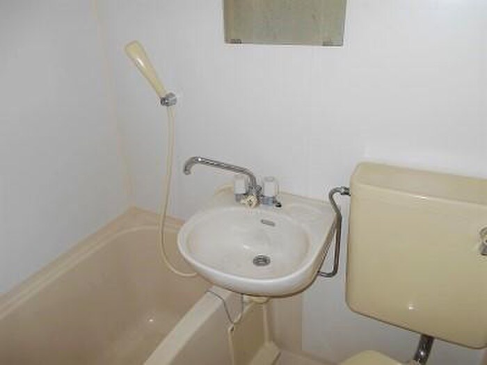 物件内観写真10　(洗面)