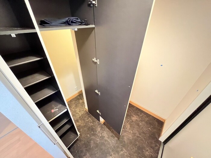 物件内観写真16　(靴箱)