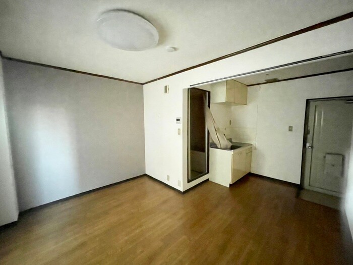 物件内観写真8　(居室)