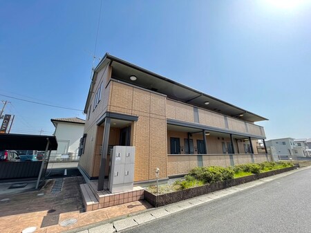 リビングタウン出町外観写真