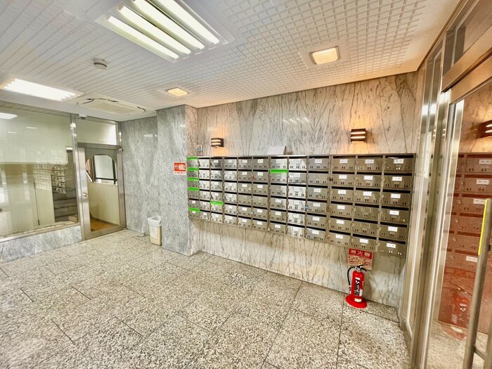 物件外観写真6　(建物設備)