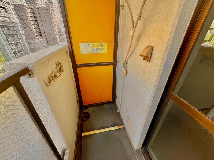 物件内観写真13　(洗濯機置場)