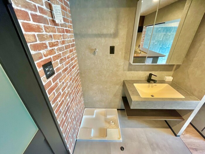 物件内観写真13　(洗濯機置場)