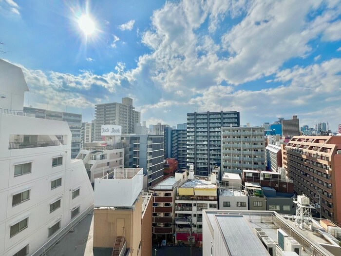 物件内観写真21　(室内からの展望)