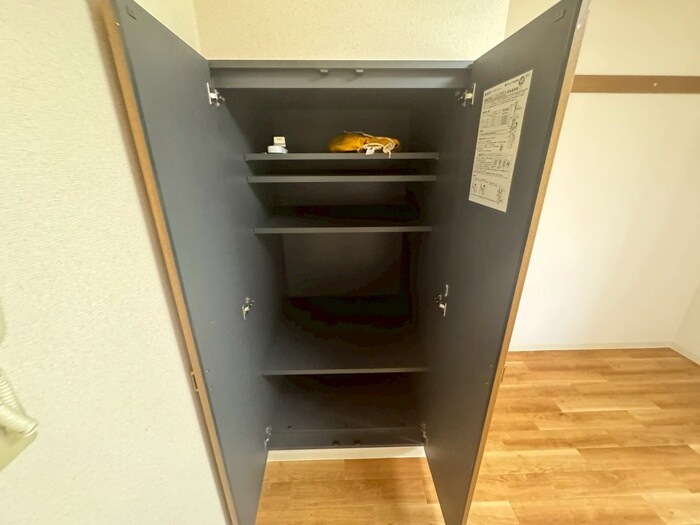 物件内観写真13　(収納)